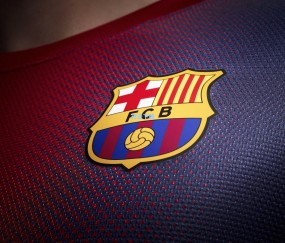 训练场上的欢乐与责任，库库自诩开心果，托辛化身裁判引领团队氛围