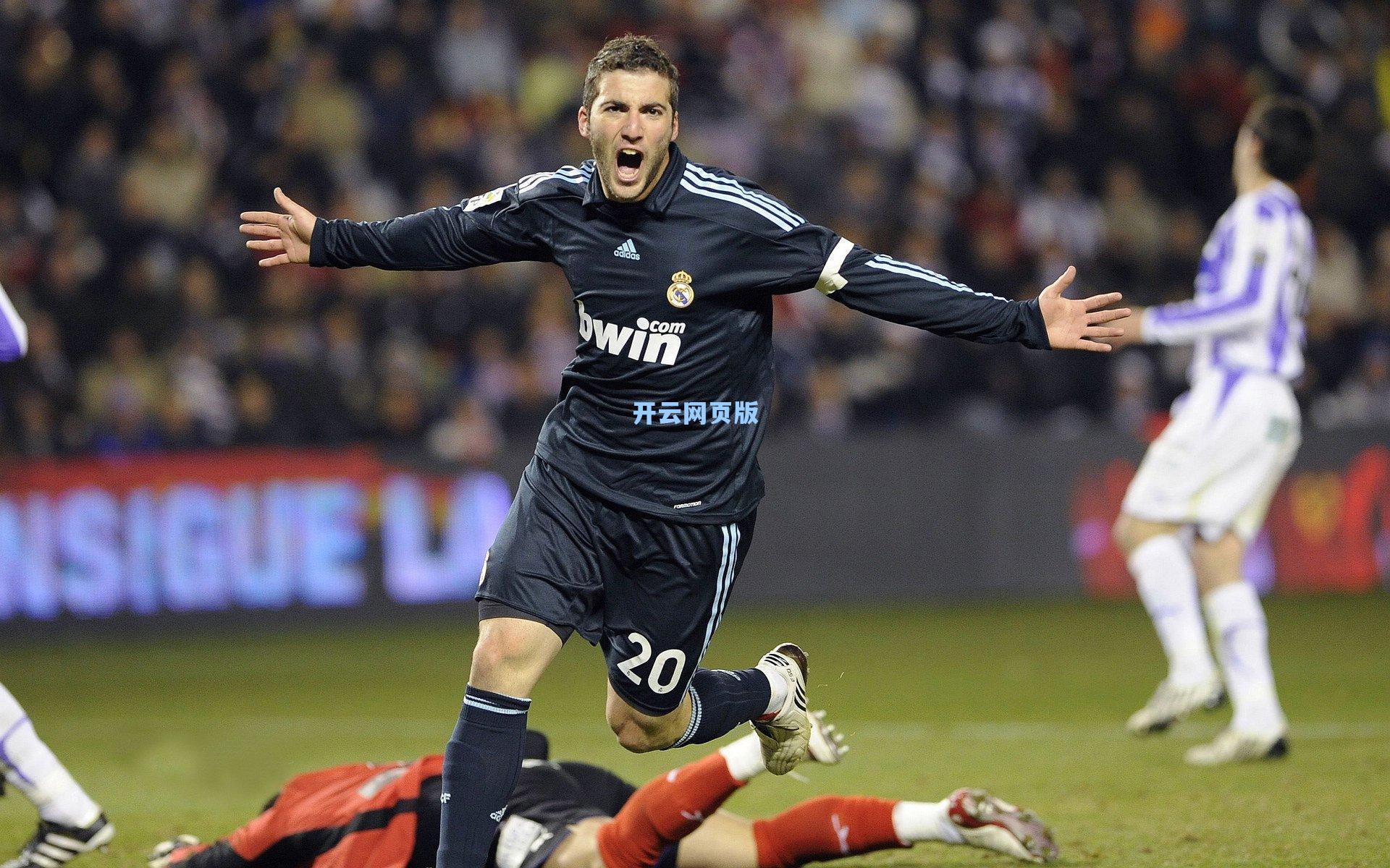 亚马尔17岁生日礼，全胜夺冠，新一代巨星正式登基