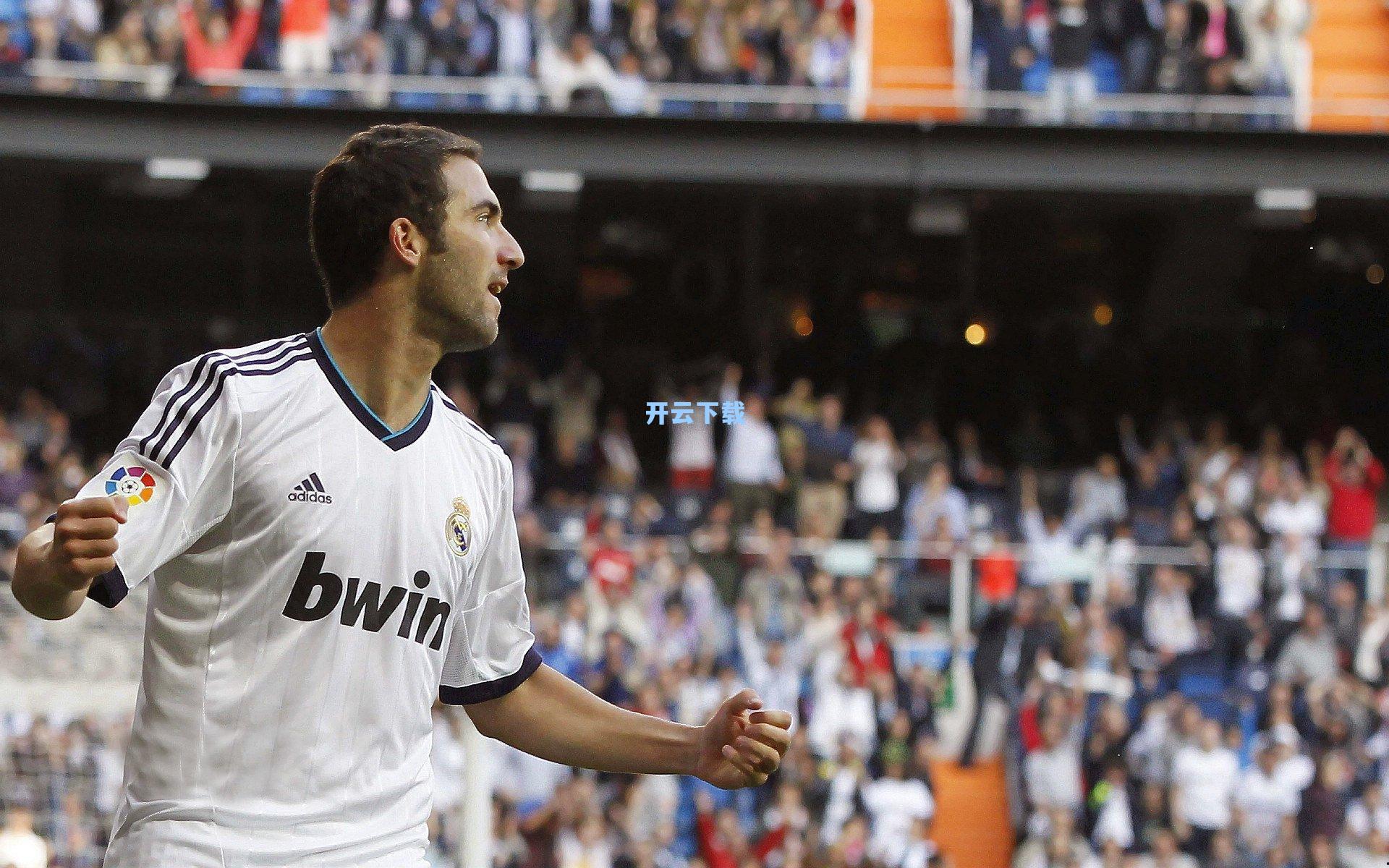 贝尼特斯战术遗产深植大连 新帅遴选需过风格认同关