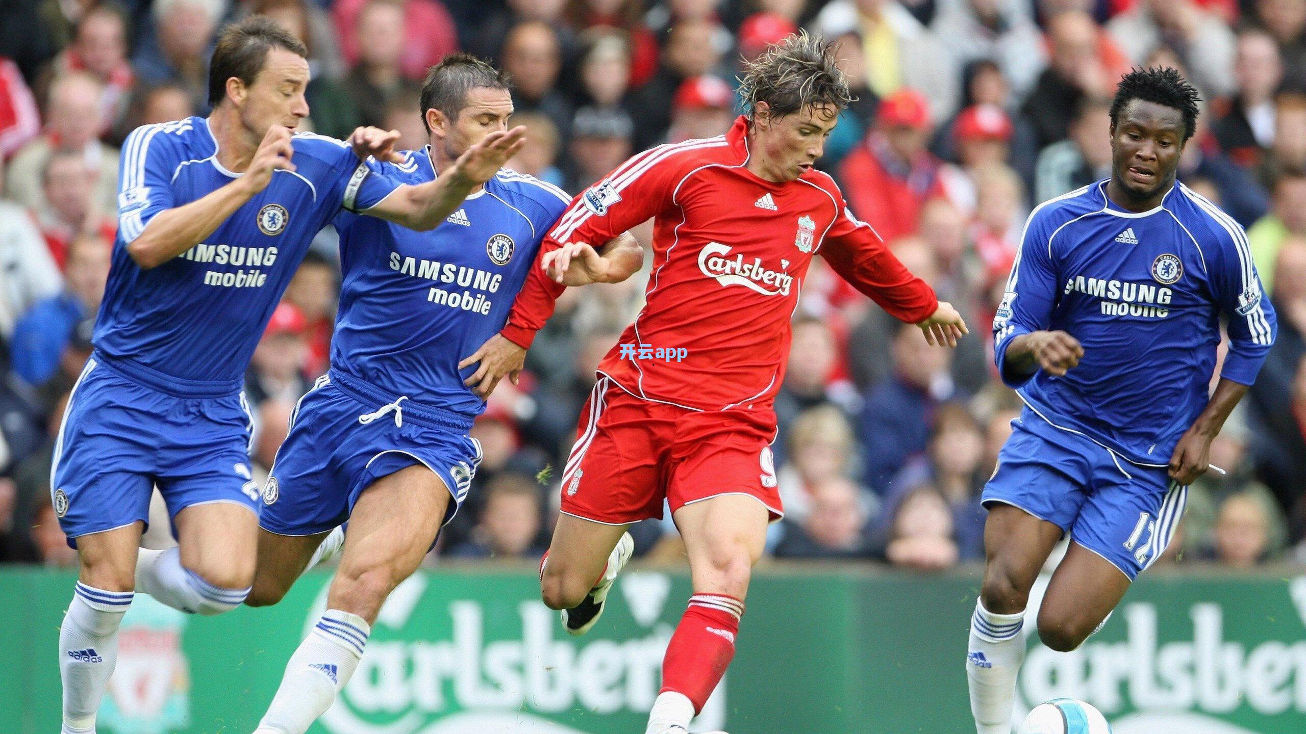 拜仁客场5-1横扫奥格斯堡，凯恩18场21球领跑射手榜，1.3亿新星复出献助攻